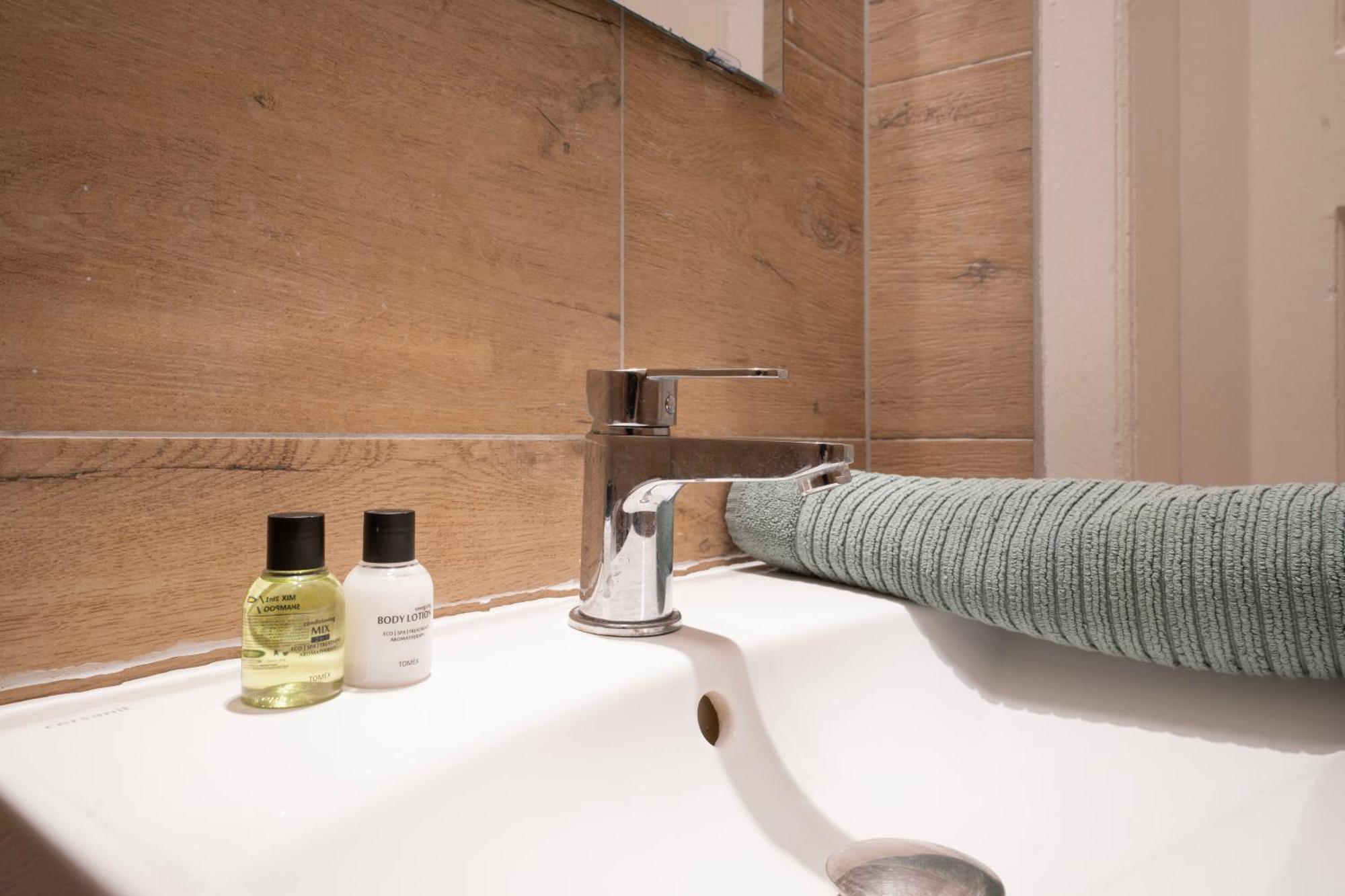 The Grove Hideaway Central 2Br Retreat 布达佩斯 外观 照片